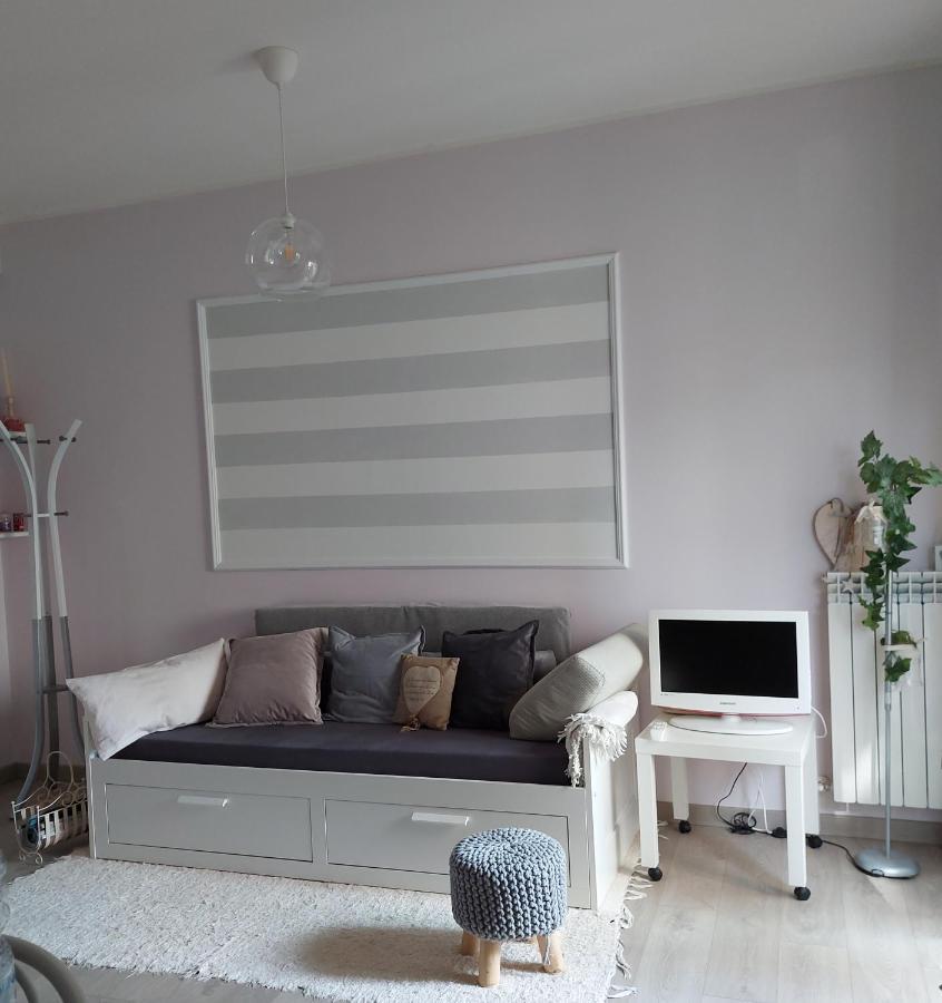 La Pineta - Delightful Small Apartment Near The City Center LʼAquila Kültér fotó