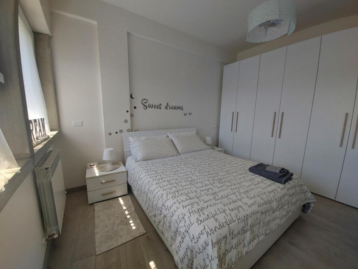 La Pineta - Delightful Small Apartment Near The City Center LʼAquila Kültér fotó
